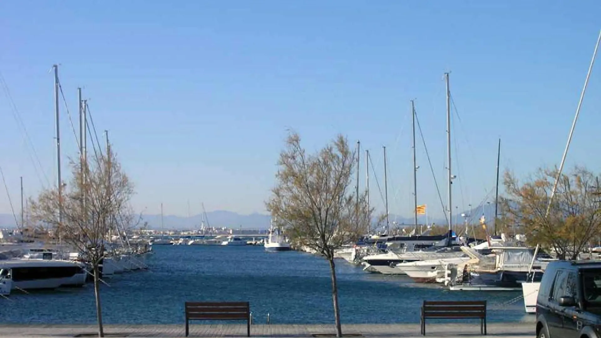 Nice Apartment In Roses Near Centre Spain