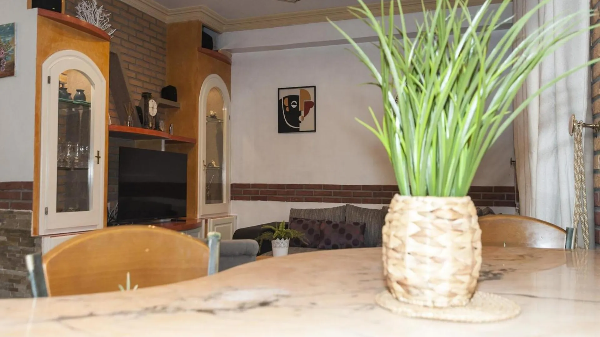 Nice Apartment In Roses Near Centre